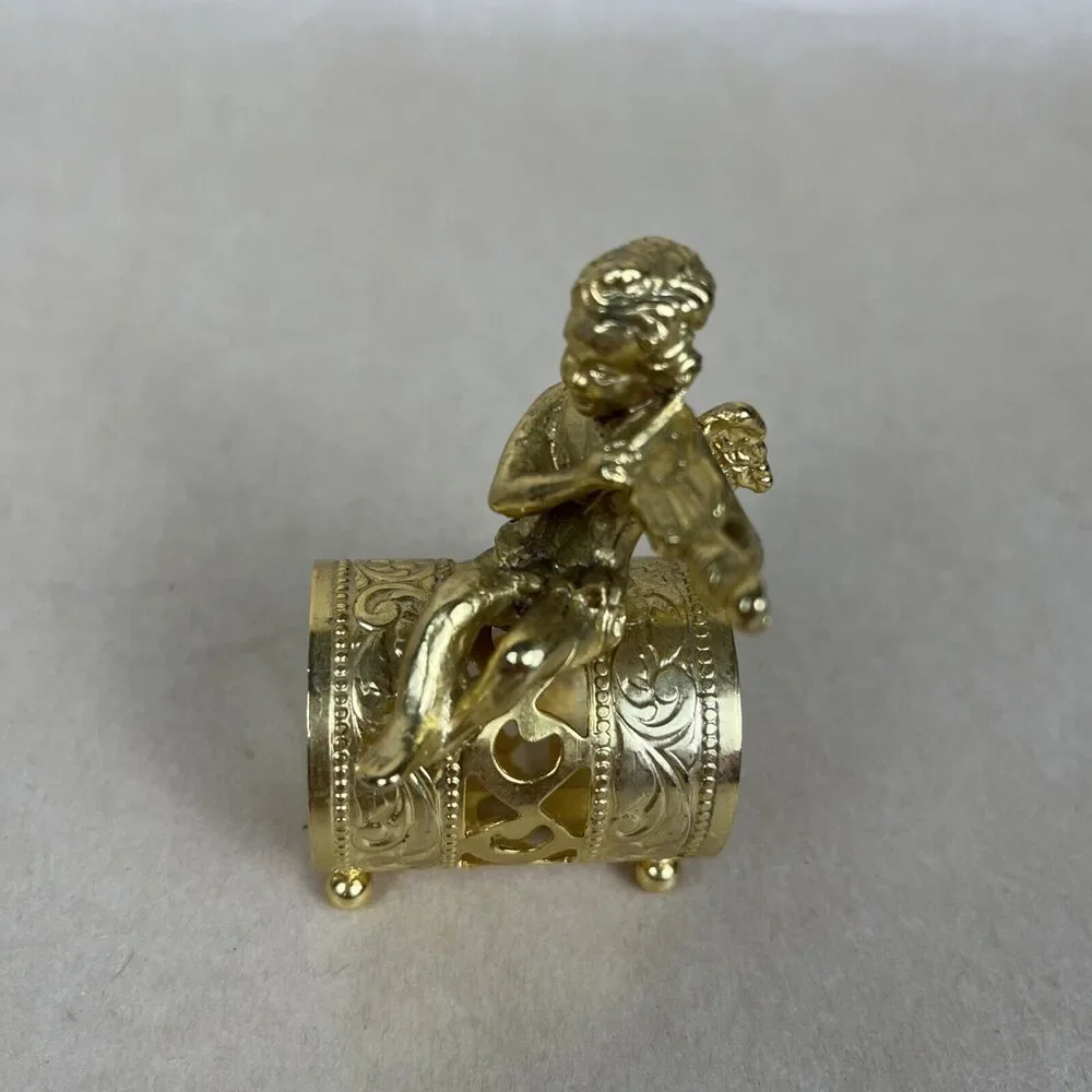 VTG 8pc Gold Tone Metal Angel Playing Violin Filigree Napkin‎ Ring Holder Signed